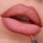 Straight Line Creamy Lip Liner
