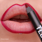 Straight Line Creamy Lip Liner