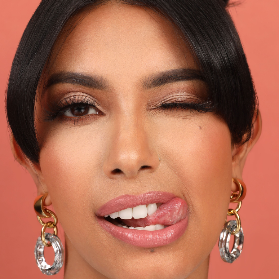 Soft Kisses Nourishing Lipstick